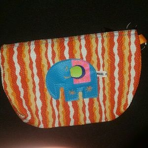 Small cosmetic or accessory bag
